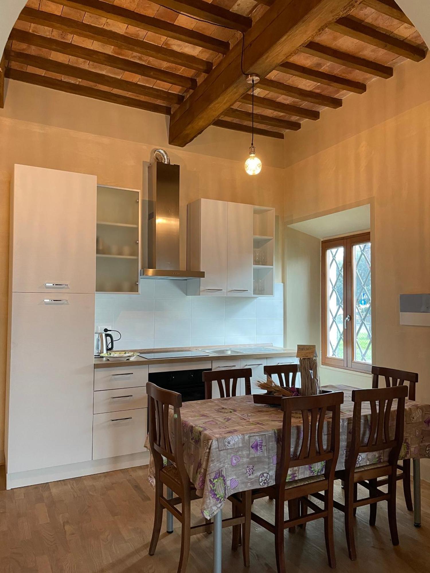 Casa Vacanze Le Due Torri Vada Exterior foto